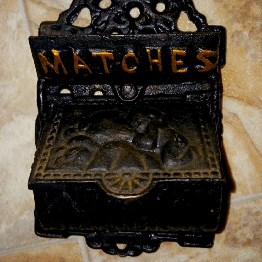 Vintage Cast Iron Match Holder.